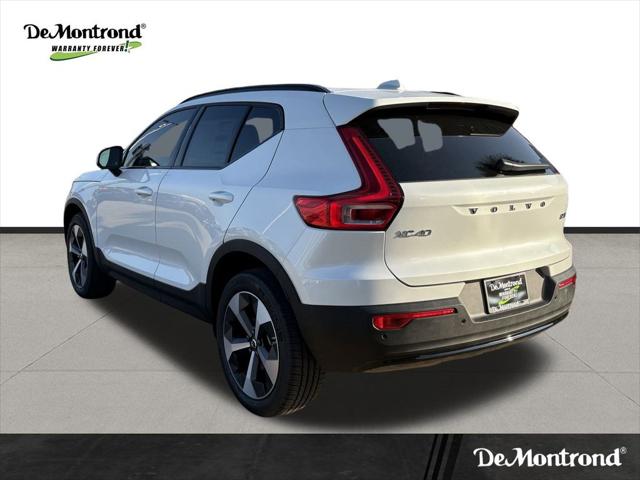 2026 Volvo XC40 Plus, B5 AWD Gas (mild hybrid), Dark
