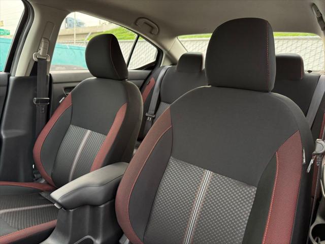 2025 Nissan Versa 1.6 SR