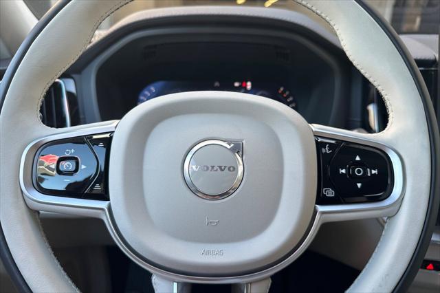 2026 Volvo XC60 B5 Ultra