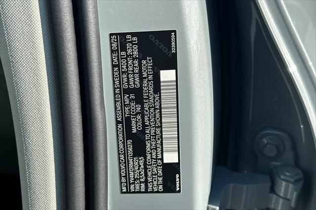 2026 Volvo XC60 B5 Ultra