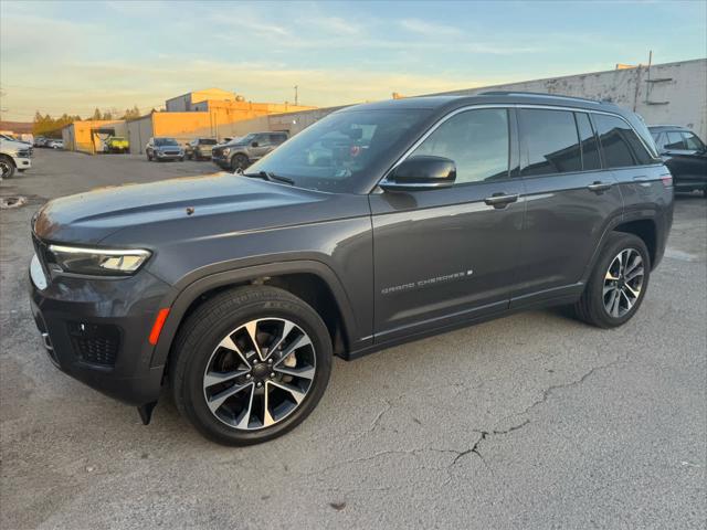 2022 Jeep Grand Cherokee Overland 4x4 2022 Jeep Grand Cherokee Overland 4x4