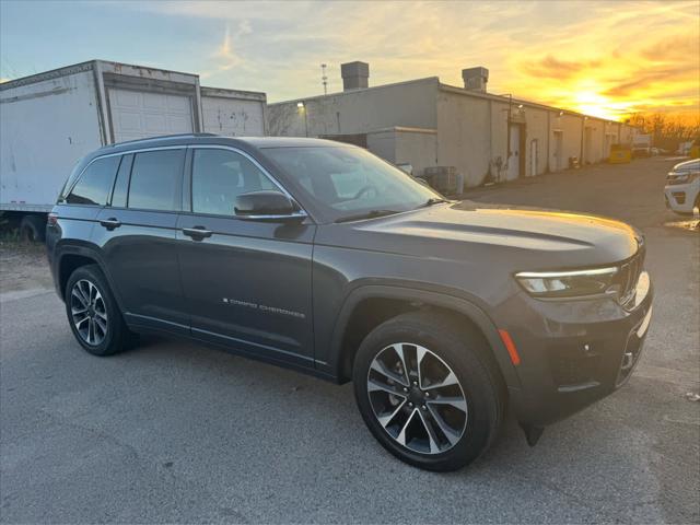2022 Jeep Grand Cherokee Overland 4x4 2022 Jeep Grand Cherokee Overland 4x4