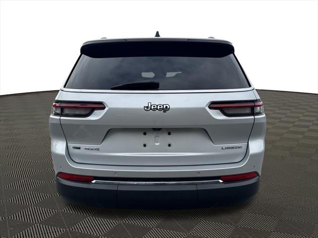 2022 Jeep Grand Cherokee L Laredo 4x4