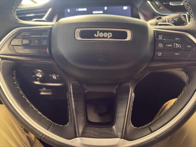 2023 Jeep Grand Cherokee Limited 4x4 2023 Jeep Grand Cherokee Limited 4x4
