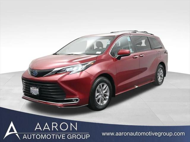2022 Toyota Sienna XLE 2022 Toyota Sienna XLE