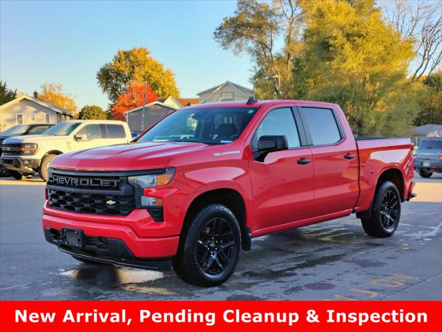 2023 Chevrolet Silverado 1500 4WD Crew Cab Short Bed Custom 2023 Chevrolet Silverado 1500 4WD Crew Cab Short Bed Custom