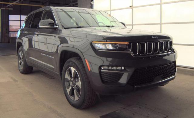 2022 Jeep Grand Cherokee 4xe Limited 4x4 2022 Jeep Grand Cherokee 4xe Limited 4x4
