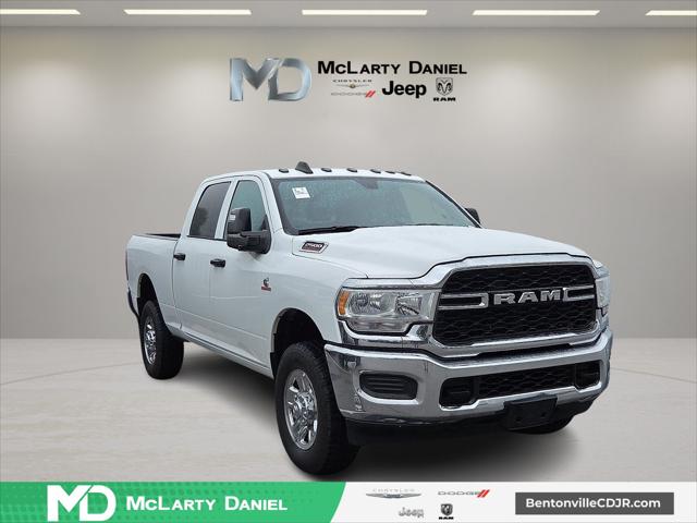 2024 RAM 2500 Tradesman Crew Cab 4x4 64 Box
