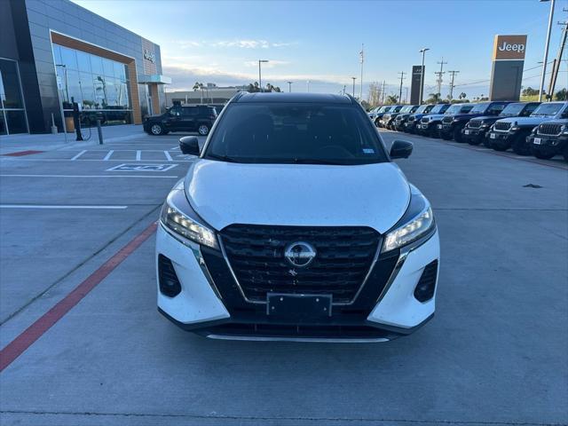 2022 Nissan Kicks SR Xtronic CVT