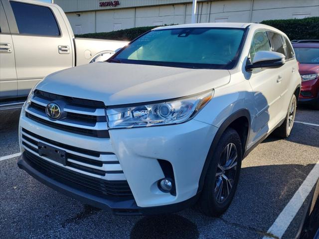 2019 Toyota Highlander LE Plus 2019 Toyota Highlander LE Plus