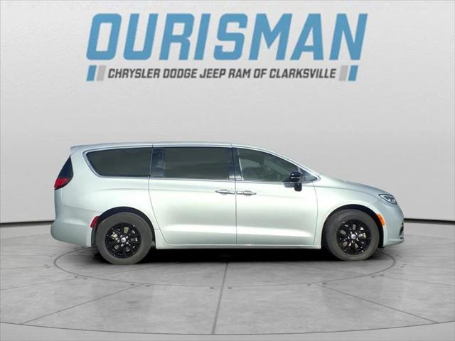 2024 Chrysler Pacifica Touring L 2024 Chrysler Pacifica Touring L