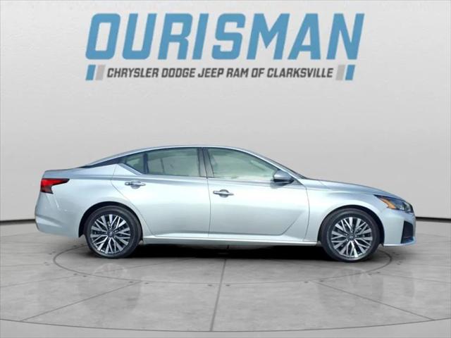 2023 Nissan Altima SV FWD