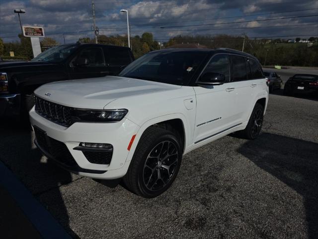 2022 Jeep Grand Cherokee 4xe Summit Reserve 4x4 2022 Jeep Grand Cherokee 4xe Summit Reserve 4x4
