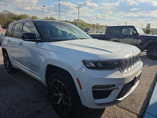 2022 Jeep Grand Cherokee 4xe Summit Reserve 4x4 2022 Jeep Grand Cherokee 4xe Summit Reserve 4x4