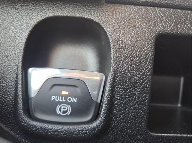 2025 RAM ProMaster 2500 Cargo Van Tradesman High Roof 136 WB w/Pass Seat