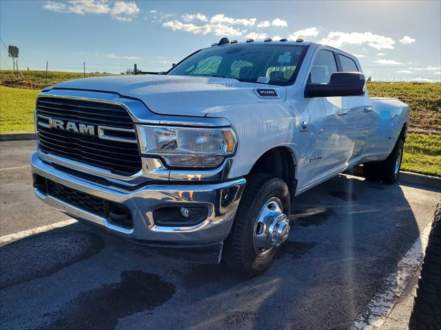2020 RAM 3500 Big Horn Crew Cab 4x4 8 Box 2020 RAM 3500 Big Horn Crew Cab 4x4 8 Box
