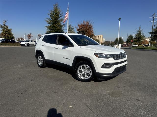 2024 Jeep Compass Latitude 4x4 2024 Jeep Compass Latitude 4x4