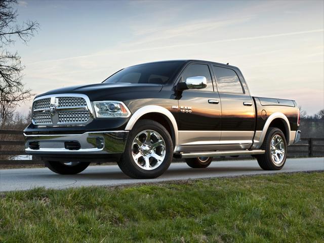 2017 RAM 1500 Express Crew Cab 4x4 57 Box