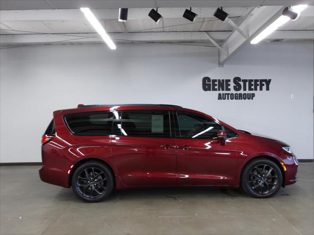 2021 Chrysler Pacifica Touring 2021 Chrysler Pacifica Touring