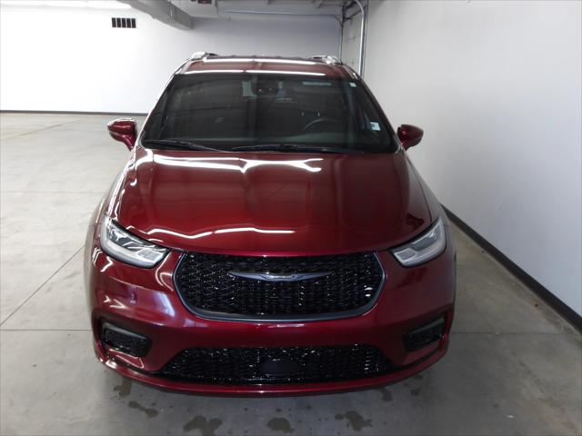 2021 Chrysler Pacifica Touring 2021 Chrysler Pacifica Touring