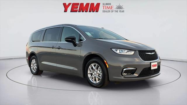 2025 Chrysler Pacifica PACIFICA SELECT