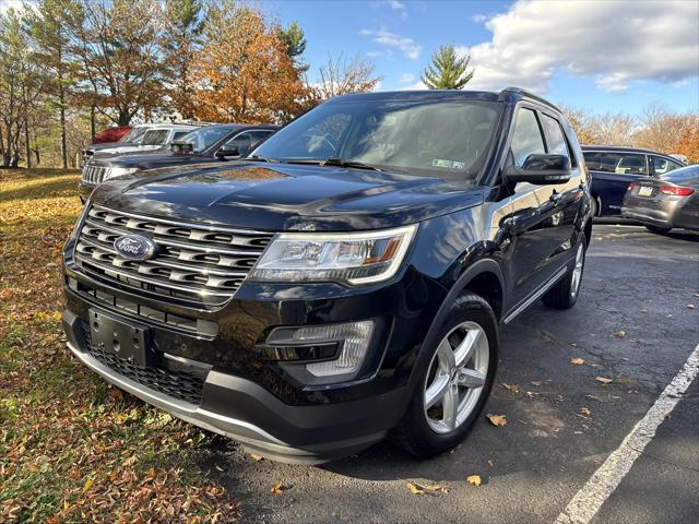 2017 Ford Explorer XLT 2017 Ford Explorer XLT