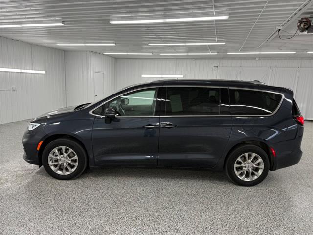 2021 Chrysler Pacifica Touring L AWD