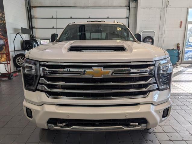 2024 Chevrolet Silverado 2500HD 4WD Crew Cab Standard Bed High Country