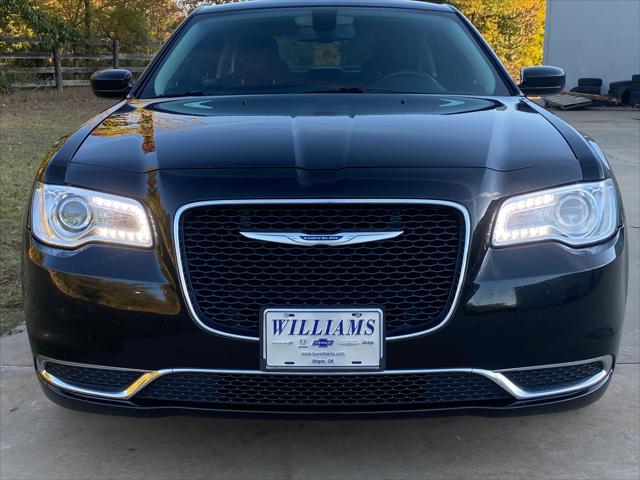 2018 Chrysler 300 Touring AWD 2018 Chrysler 300 Touring AWD