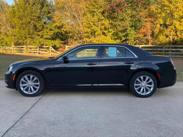 2018 Chrysler 300 Touring AWD 2018 Chrysler 300 Touring AWD