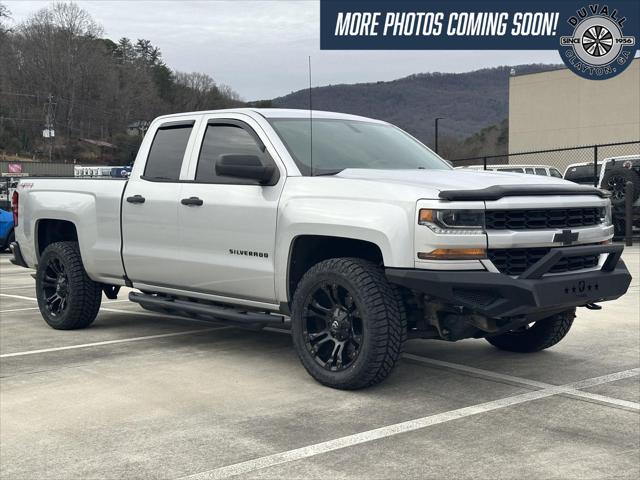 2017 Chevrolet Silverado 1500 Custom 2017 Chevrolet Silverado 1500 Custom