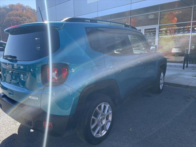 2022 Jeep Renegade Latitude 4x4 2022 Jeep Renegade Latitude 4x4