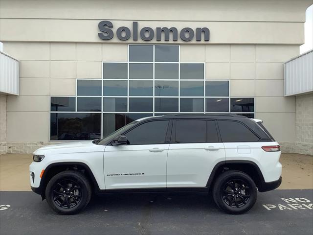 2024 Jeep Grand Cherokee Altitude 4x4 2024 Jeep Grand Cherokee Altitude 4x4