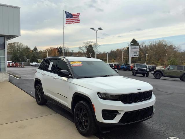 2024 Jeep Grand Cherokee Altitude 4x4 2024 Jeep Grand Cherokee Altitude 4x4