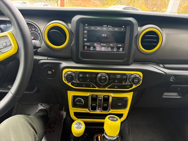 2023 Jeep Wrangler 4-Door Willys 4x4