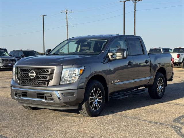 2024 Nissan TITAN Crew Cab SV 4x4 2024 Nissan TITAN Crew Cab SV 4x4