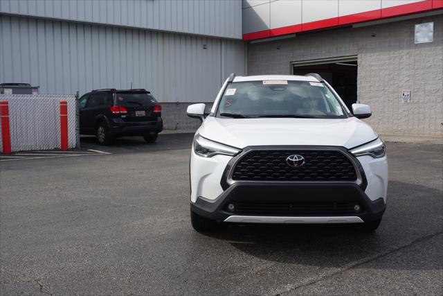 2023 Toyota Corolla Cross XLE 2023 Toyota Corolla Cross XLE