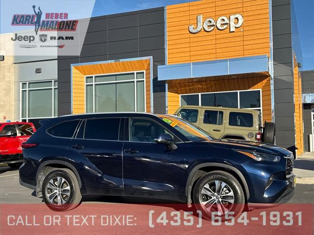 2022 Toyota Highlander XLE 2022 Toyota Highlander XLE