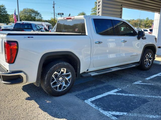 2025 GMC Sierra 1500 4WD Crew Cab Short Box SLT