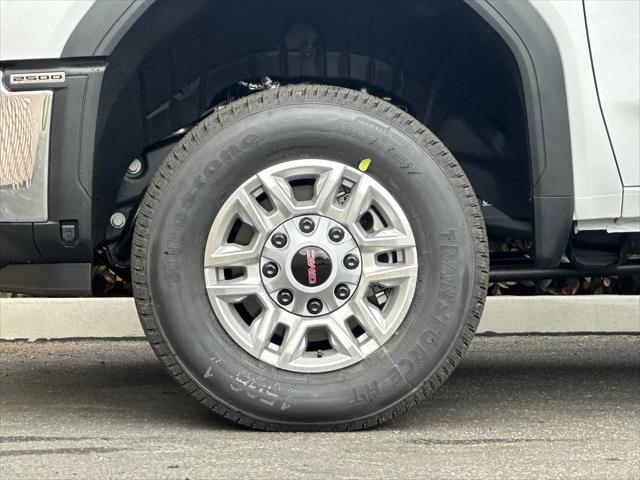 2026 GMC Sierra 2500HD Crew Cab, Standard Bed, Pro, RWD