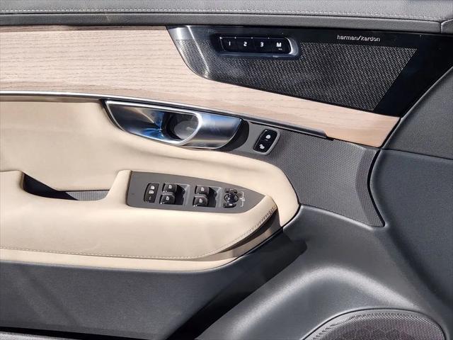2026 Volvo XC90 Plus, B6 AWD Gas (mild hybrid), Gasoline, Bright, 7 Seats