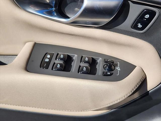 2026 Volvo XC90 Plus, B6 AWD Gas (mild hybrid), Gasoline, Bright, 7 Seats