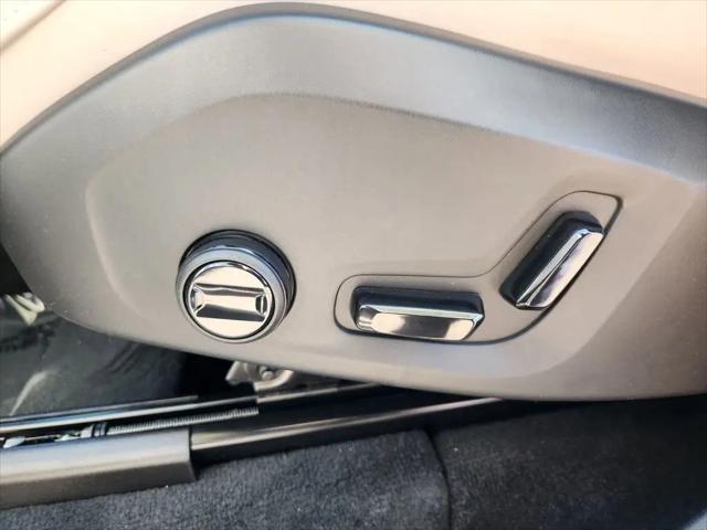 2026 Volvo XC90 Plus, B6 AWD Gas (mild hybrid), Gasoline, Bright, 7 Seats
