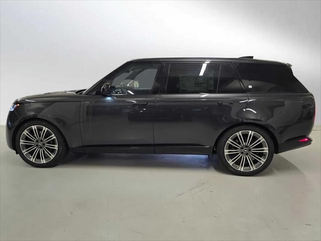 2025 Land Rover Range Rover P530 SE 7 Seat