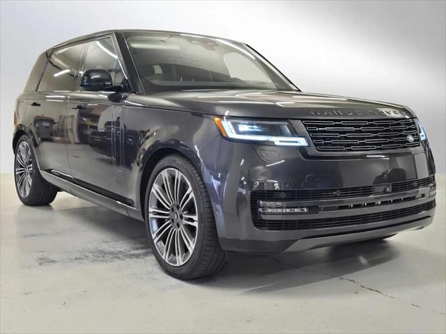 2025 Land Rover Range Rover P530 SE 7 Seat