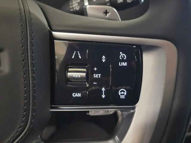 2025 Land Rover Range Rover P530 SE 7 Seat