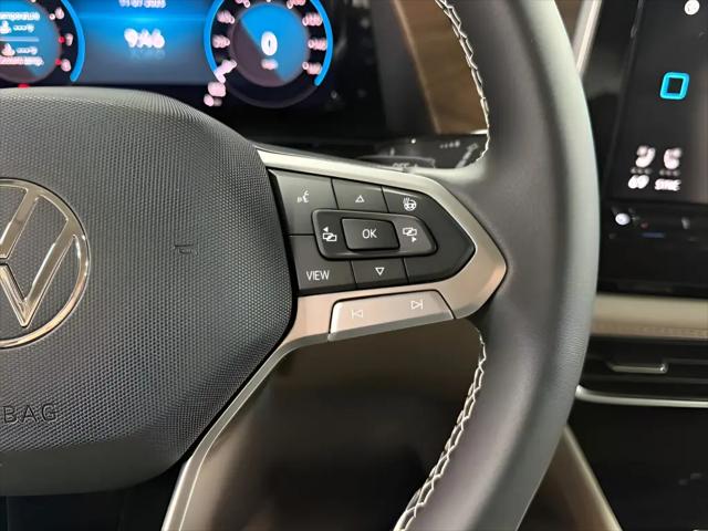 2026 Volkswagen Atlas SE with Technology
