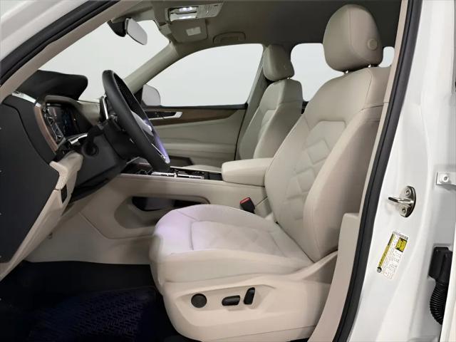2026 Volkswagen Atlas SE with Technology