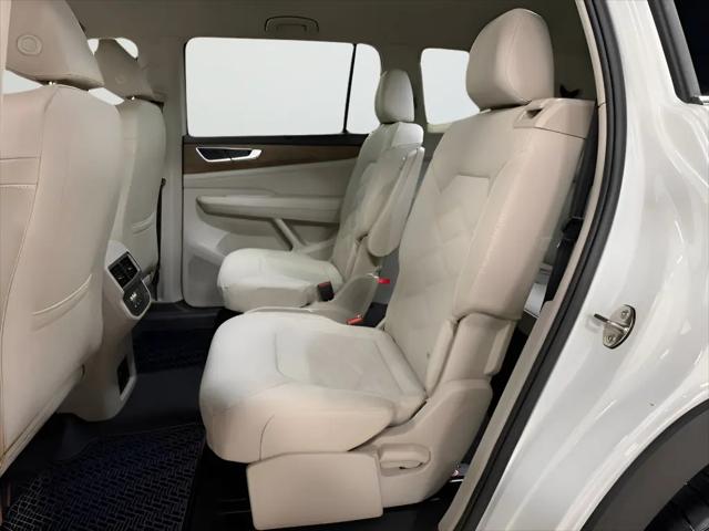 2026 Volkswagen Atlas SE with Technology