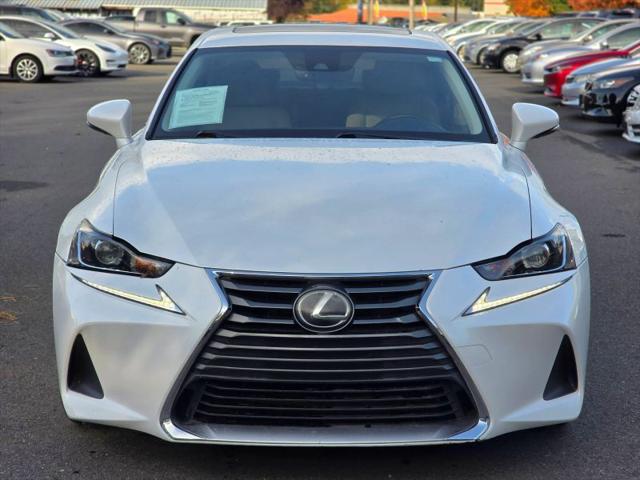 2017 Lexus IS 200t 200t